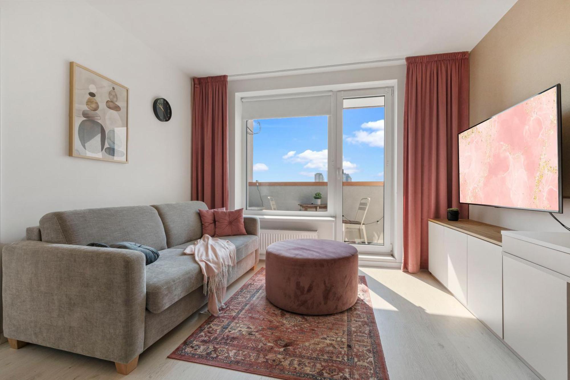 Lam Rose - Ac - Terrace Apartment บราติสลาวา ภายนอก รูปภาพ
